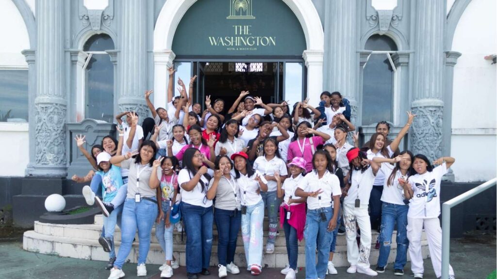 Fundación grandes sueños y AU: Aliados por un mejor mañana 6